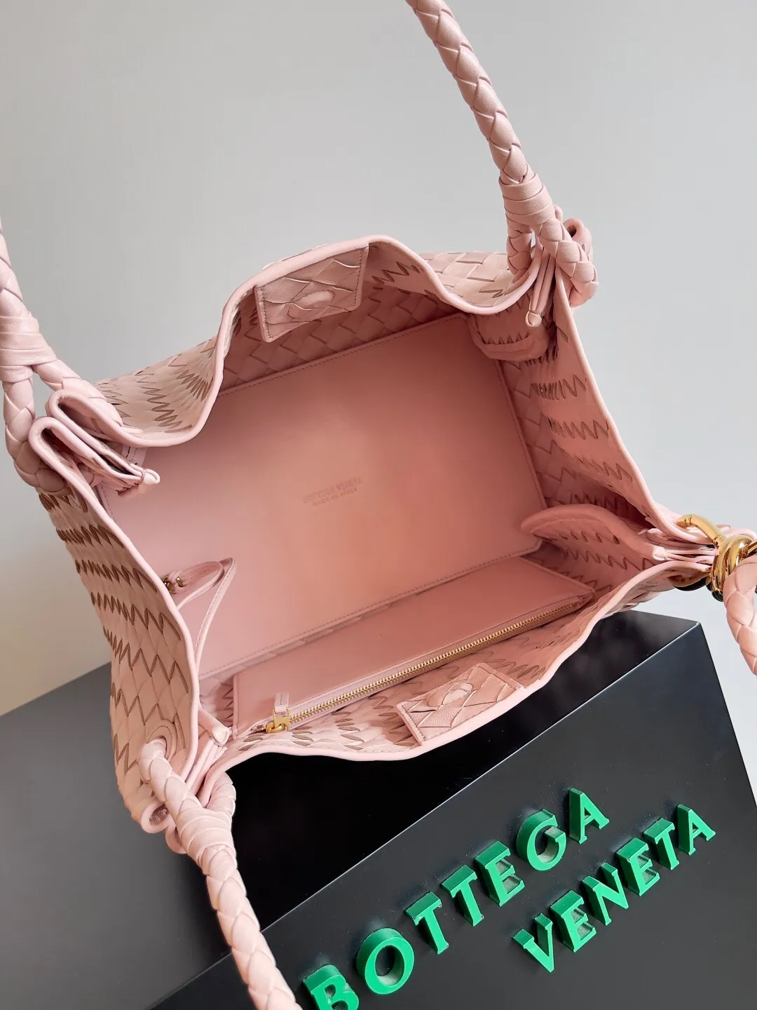 All categories 💚 Authentic bags 💚 BV 2025 new BV armpit bag